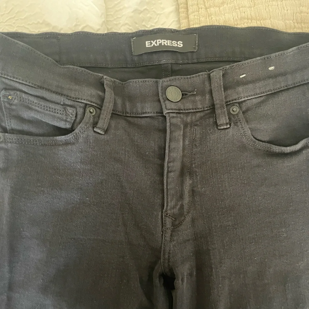 Express Mid Rise Jean Legging - Picture 2 of 4